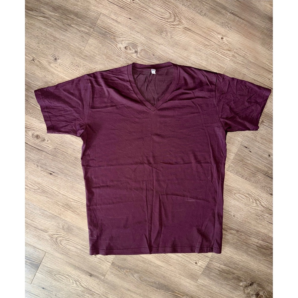 Uniqlo Mens Burgundy V-Neck Short Sleeve T-Shirt Size L Cotton Blend